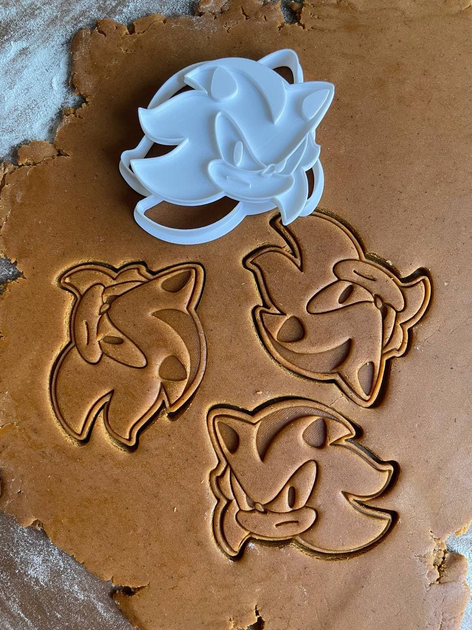 Shadow Sonic cookie cutter (Sonic)