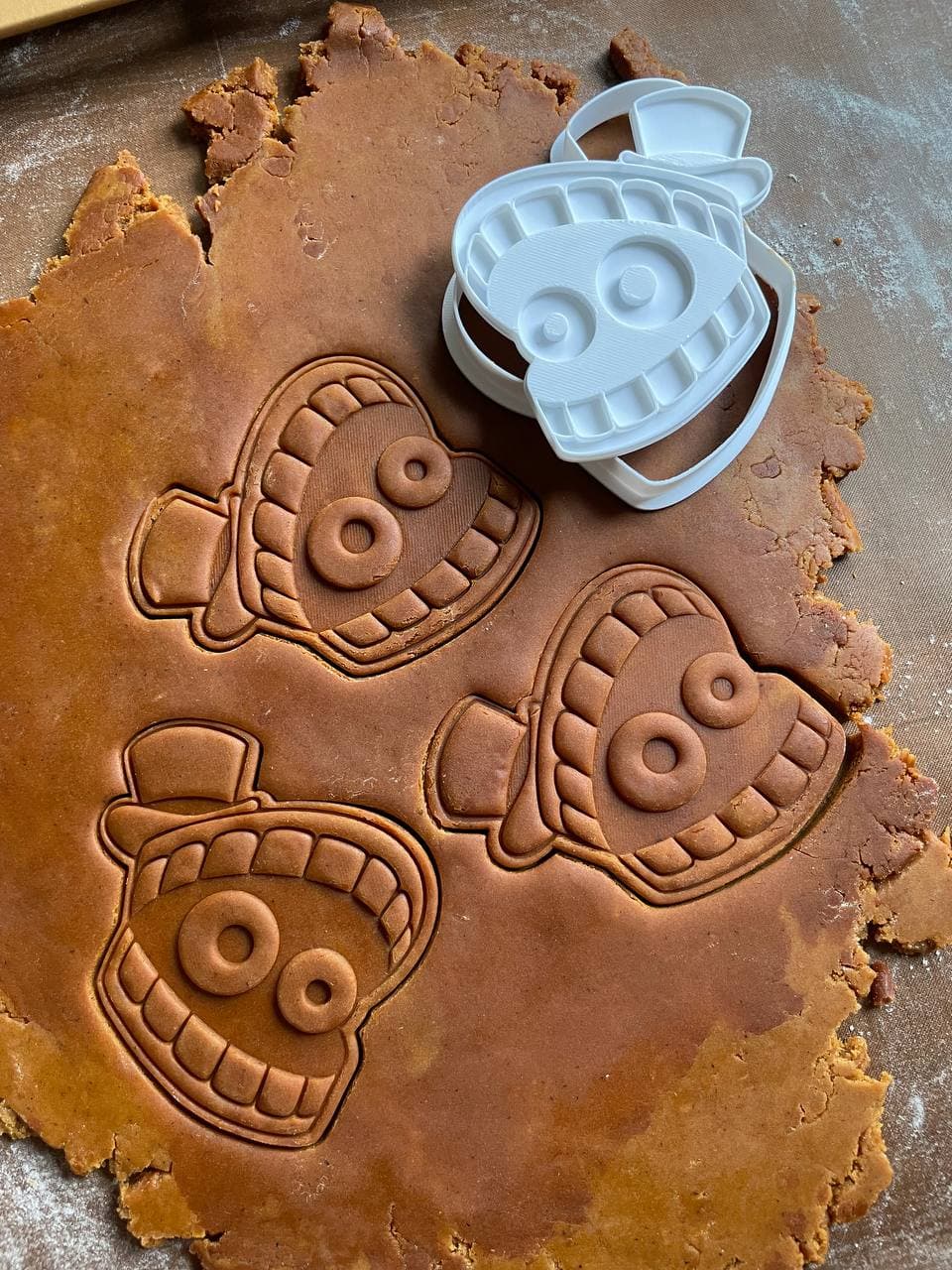 Caine cookie cutter (The Amazing Digital Circus).