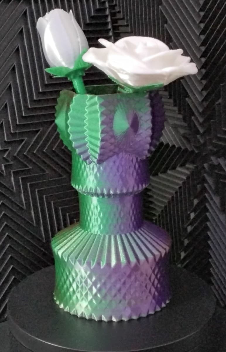 Mace Vase